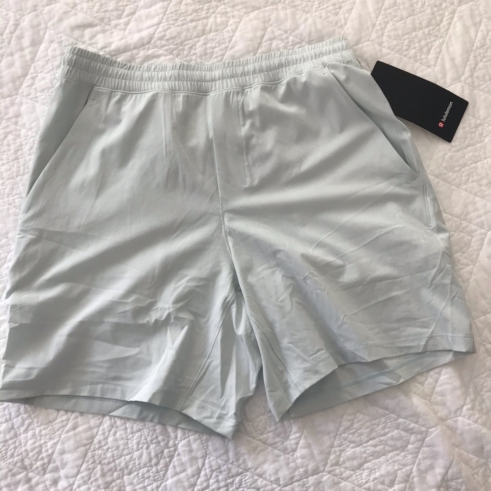 Lululemon shorts pace breaker 7” LL